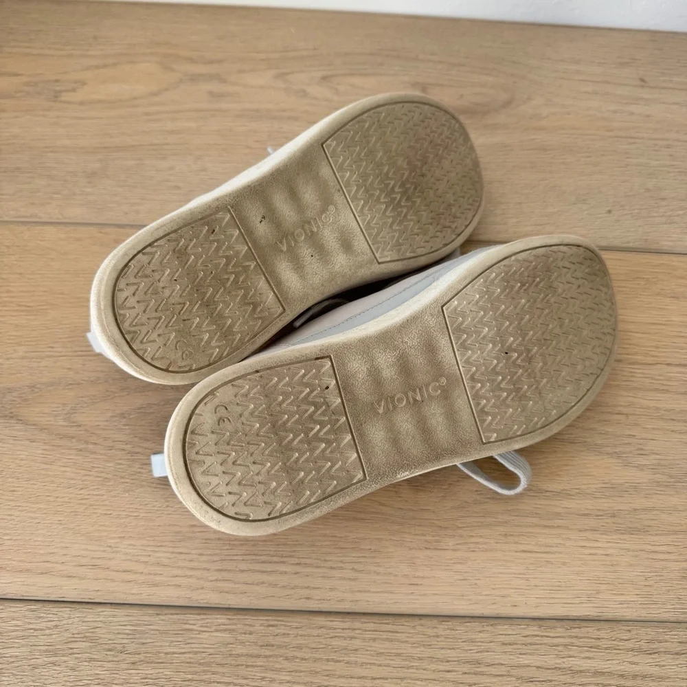 Vionic Winny Sneaker (Womens)